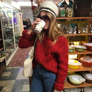 Meet your Posher, Olivia